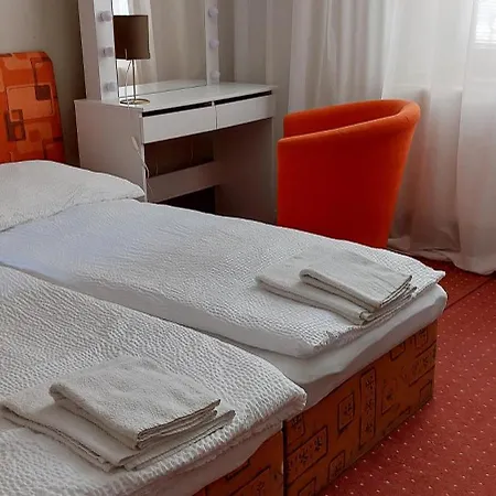 Kormoš 3*