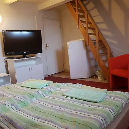 Penzión pre hostí Kormos Sturovo